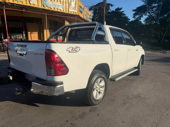 TOYOTA HILUX 2.8 SRV 4X4 CD 16V DIESEL 4P AUTOMÁTICO